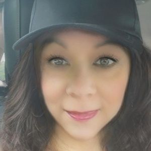 Meet your Posher, Yvette